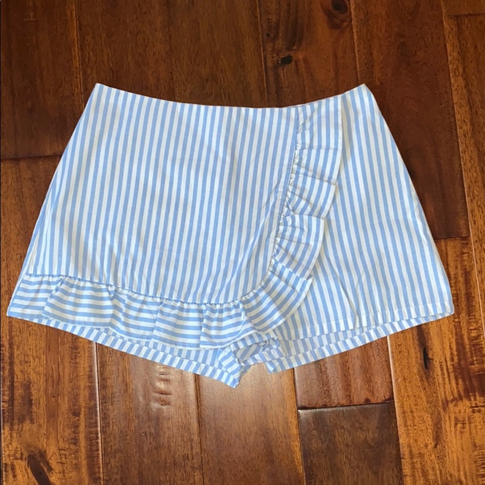 Lily White Skort